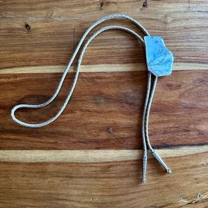 Vintage Polished Stone Quartz Southwest Bolo Tie
